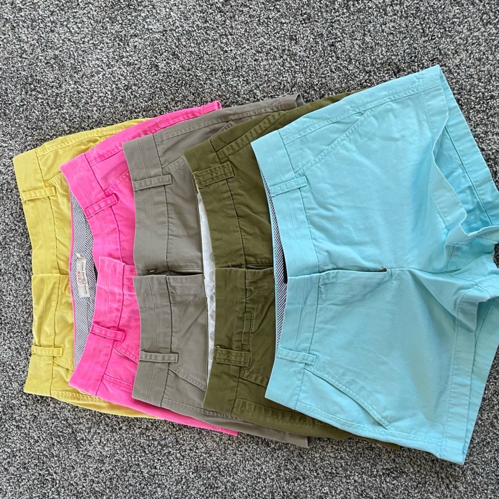 Womens J Crew chino shorts bundle. All size 6. Excellent condition.
